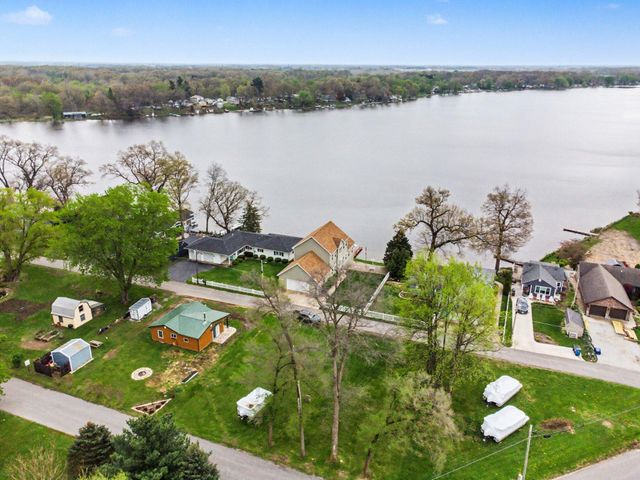 107 Lakeview Drive A, Walkerton, IN 46574