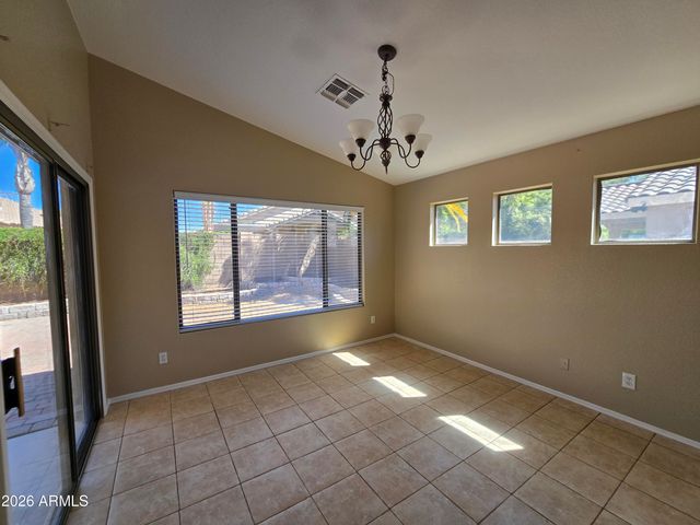 1074 E CATHY Drive, Gilbert, AZ 85296