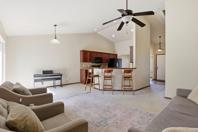 17202 N Cooper Ln, Colbert, WA 99005
