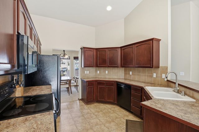 17202 N Cooper Ln, Colbert, WA 99005