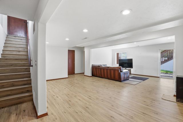 17202 N Cooper Ln, Colbert, WA 99005