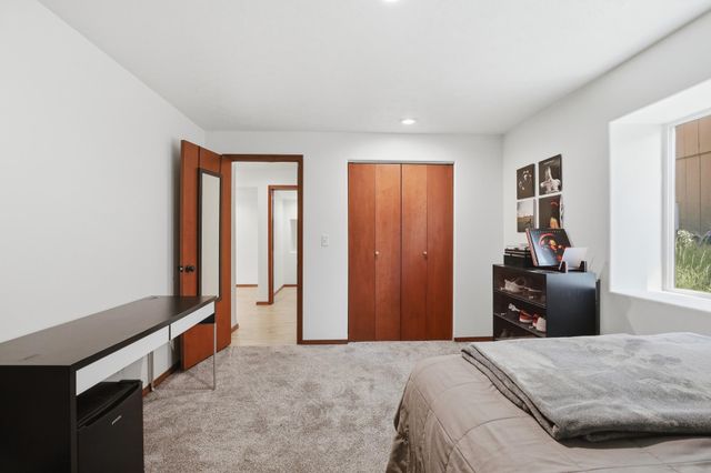 17202 N Cooper Ln, Colbert, WA 99005