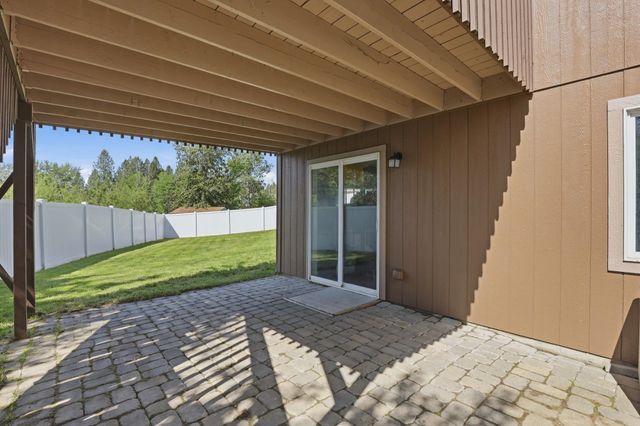 17202 N Cooper Ln, Colbert, WA 99005
