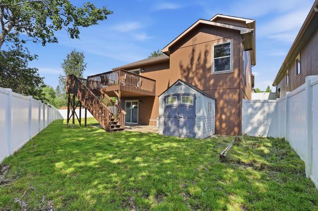 17202 N Cooper Ln, Colbert, WA 99005
