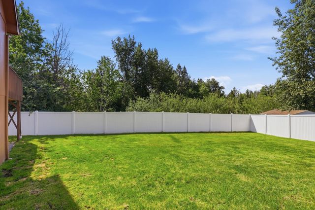 17202 N Cooper Ln, Colbert, WA 99005