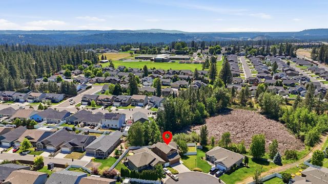 17202 N Cooper Ln, Colbert, WA 99005
