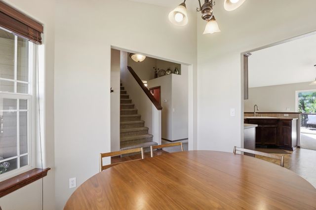17202 N Cooper Ln, Colbert, WA 99005