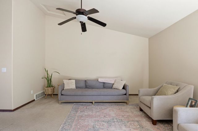 17202 N Cooper Ln, Colbert, WA 99005