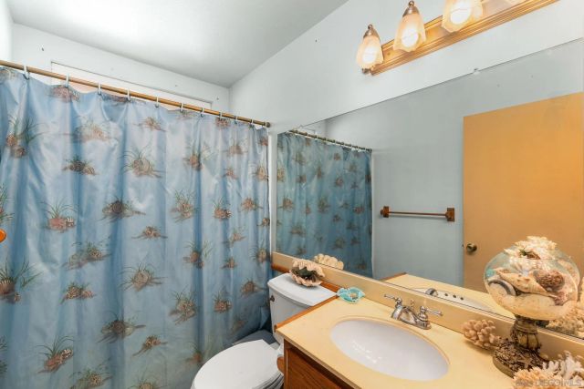 4917 Glenhaven Dr., Oceanside, CA 92056