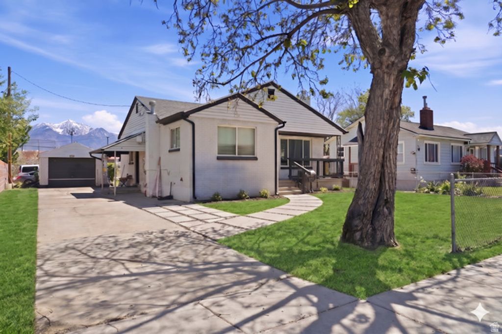 Image 2 of property listing at 7879 S OAK ST, Midvale, UT 84047
