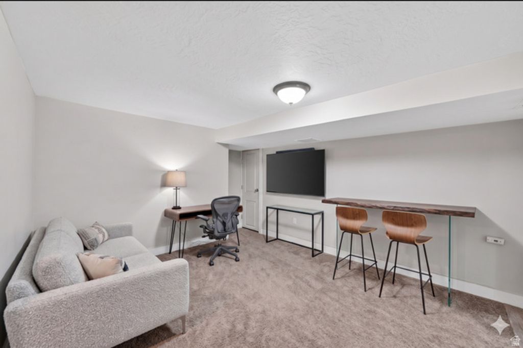 Image 19 of property listing at 7879 S OAK ST, Midvale, UT 84047