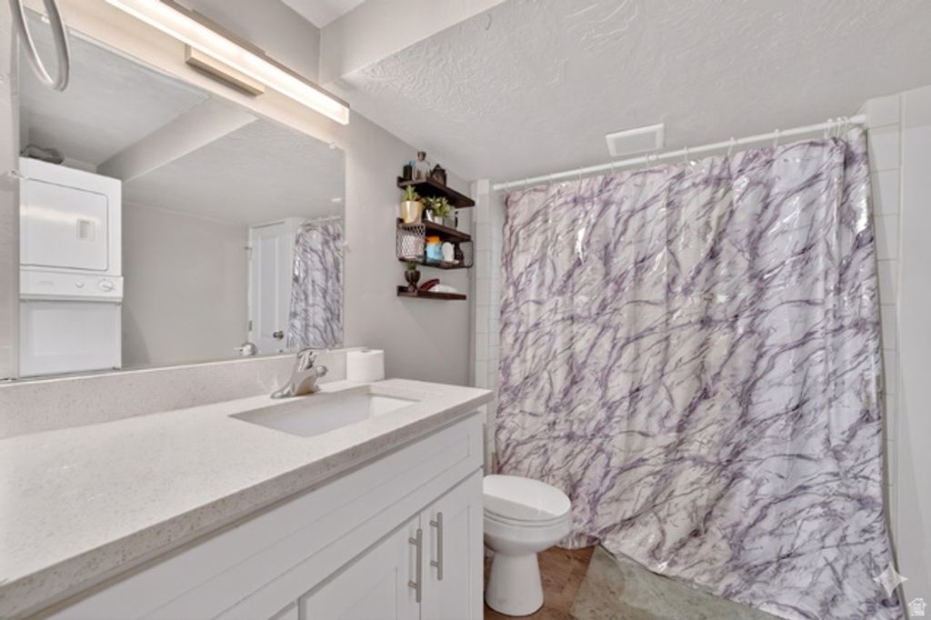 Image 22 of property listing at 7879 S OAK ST, Midvale, UT 84047