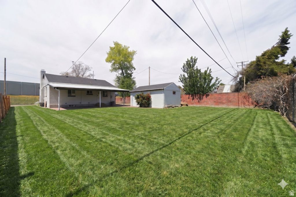 Image 25 of property listing at 7879 S OAK ST, Midvale, UT 84047