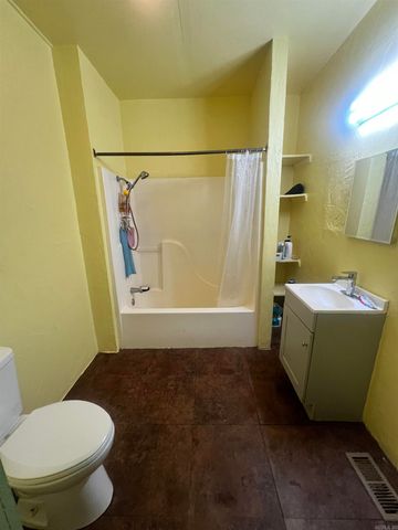 209 Oakcliff St, Hot Springs, AR 71901