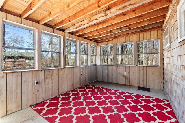 25 Mooers Road, Nottingham, NH 03290