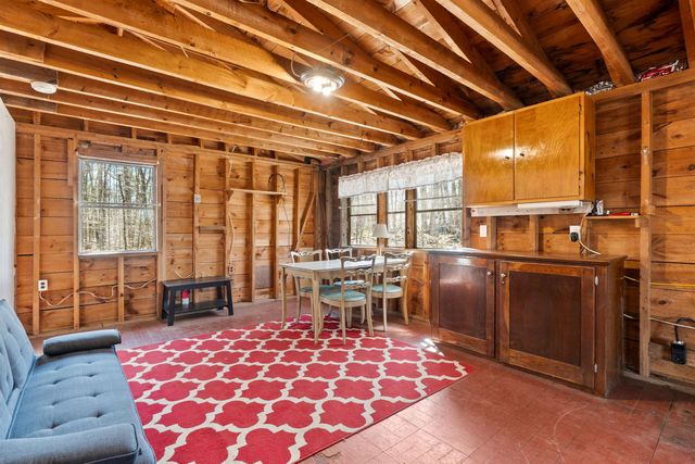 25 Mooers Road, Nottingham, NH 03290