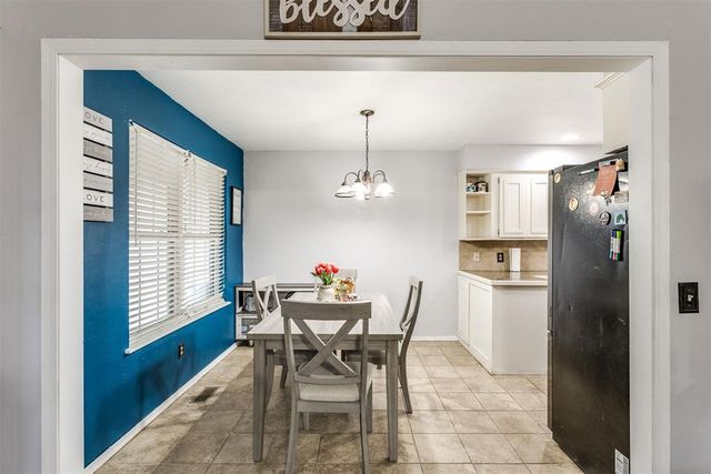 217 Czech Hall Place, Yukon, OK 73099