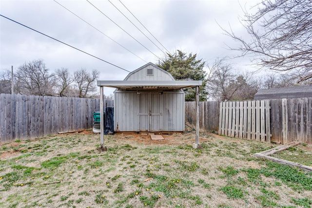 217 Czech Hall Place, Yukon, OK 73099