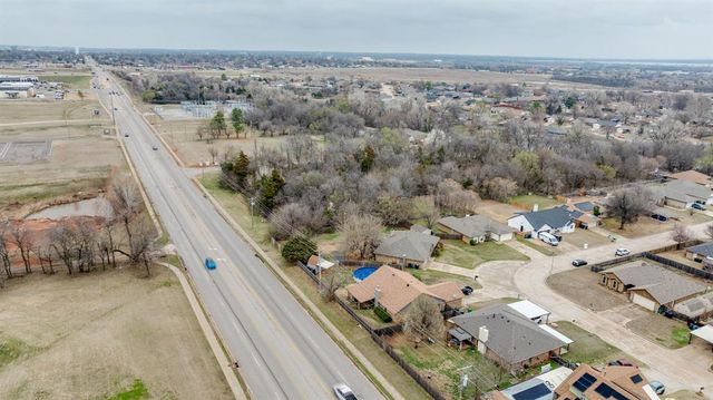 217 Czech Hall Place, Yukon, OK 73099