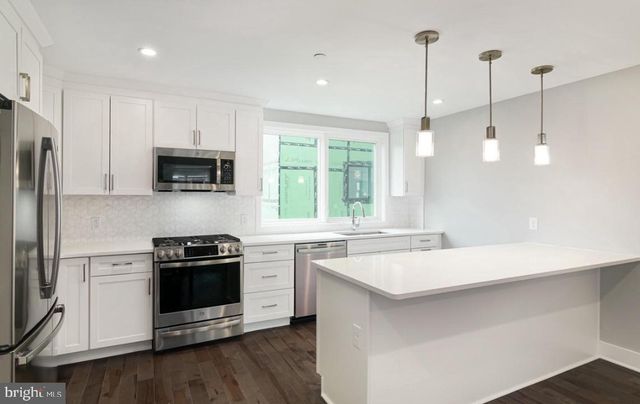 1324 S WOODSTOCK ST, Philadelphia, PA 19146