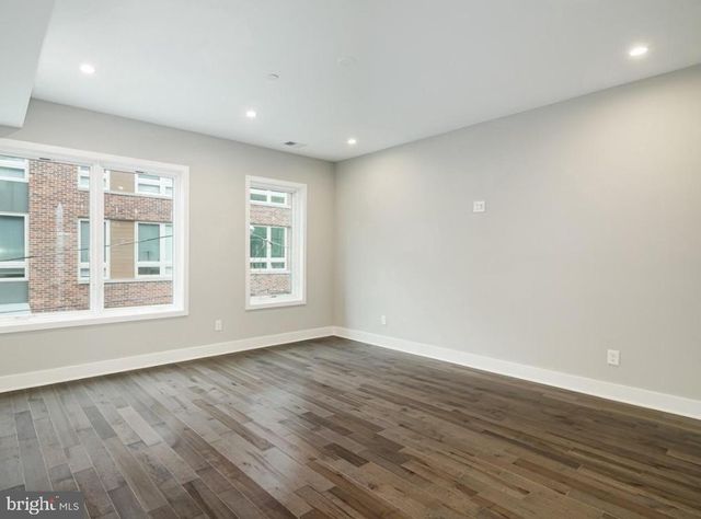 1324 S WOODSTOCK ST, Philadelphia, PA 19146