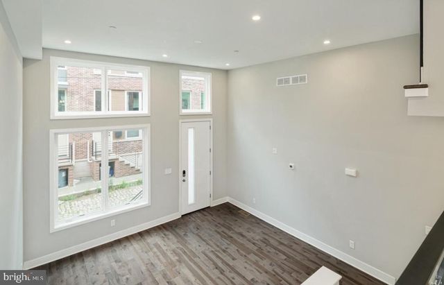 1324 S WOODSTOCK ST, Philadelphia, PA 19146