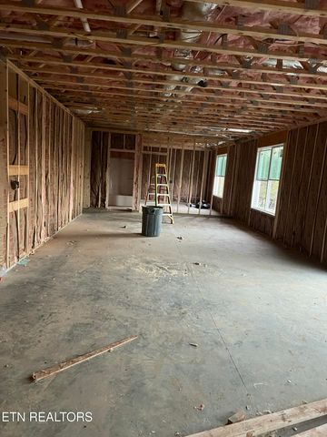 222 Limelight Lane, Lenoir City, TN 37772