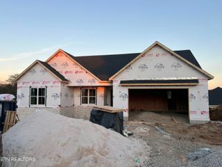 222 Limelight Lane, Lenoir City, TN 37772