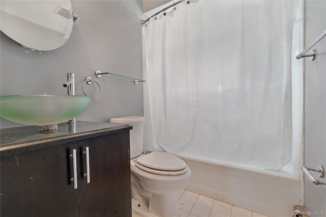 31-14 Healy Avenue, Bayswater, NY 11691