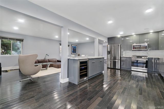 31-14 Healy Avenue, Bayswater, NY 11691