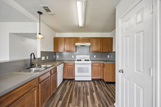 2614 Balsam Ridge Way, Fresno, TX 77545