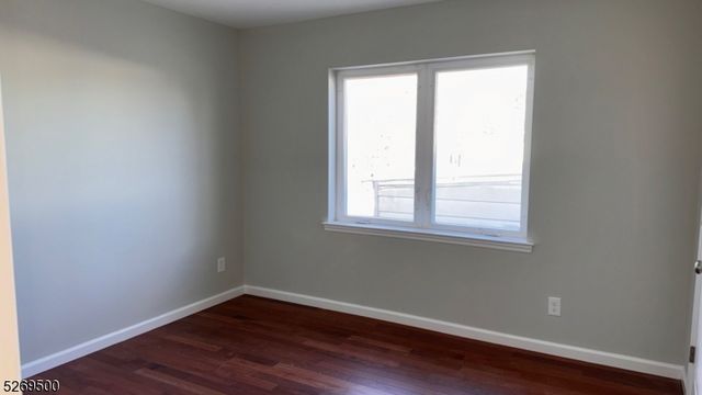 562 N 11Th St, Newark City, NJ 07107