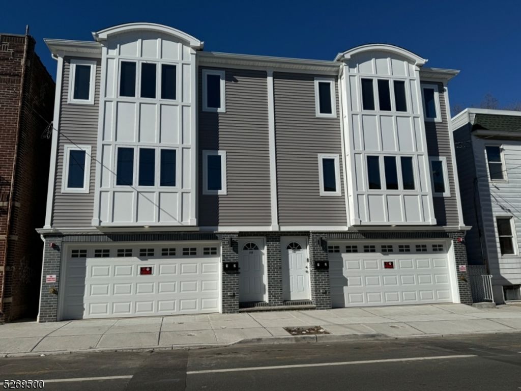 562 N 11Th St, Newark City, NJ 07107