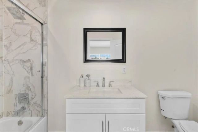 2640 Roseview, Los Angeles, CA 90065