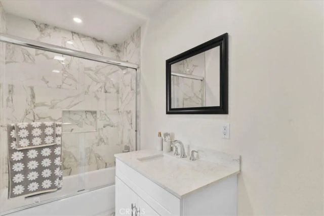 2640 Roseview, Los Angeles, CA 90065