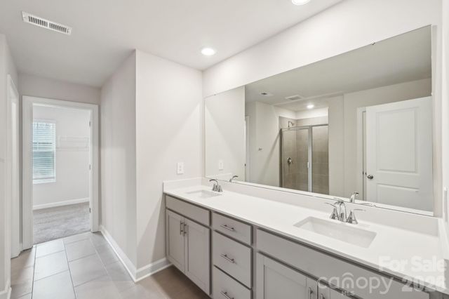 1611 Harper Landing Boulevard, Stanley, NC 28164