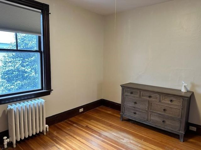 44 Charles Street 1, Newport, RI 02840