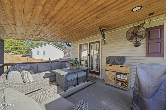 326 Big Springs Road, Elizabethton, TN 37643