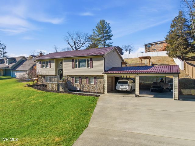 326 Big Springs Road, Elizabethton, TN 37643