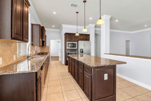 12611 Alstomeria, San Antonio, TX 78253