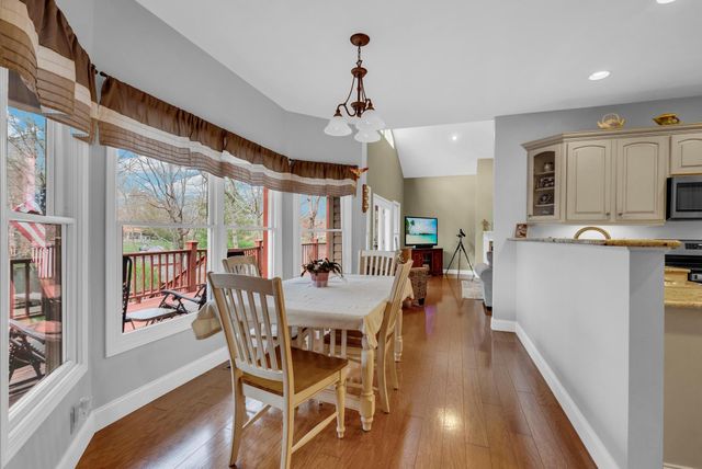 9019 Cherokee Trl, Crossville, TN 38572