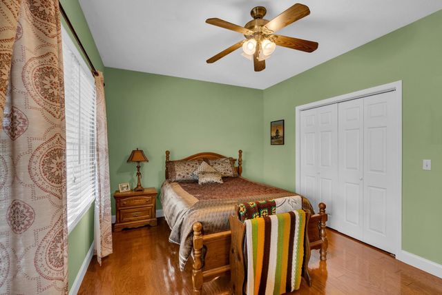 9019 Cherokee Trl, Crossville, TN 38572