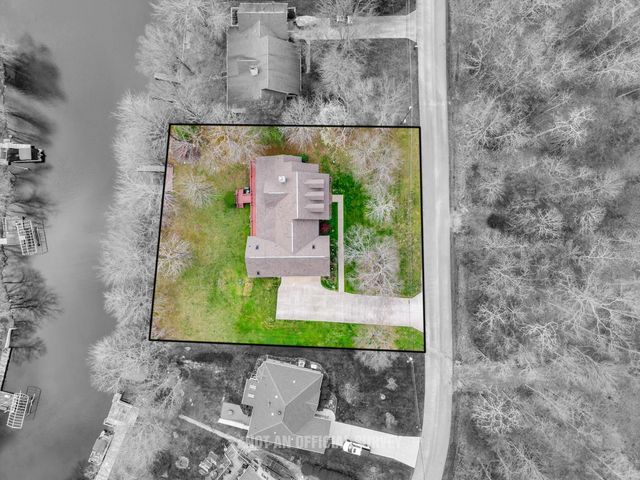 9019 Cherokee Trl, Crossville, TN 38572