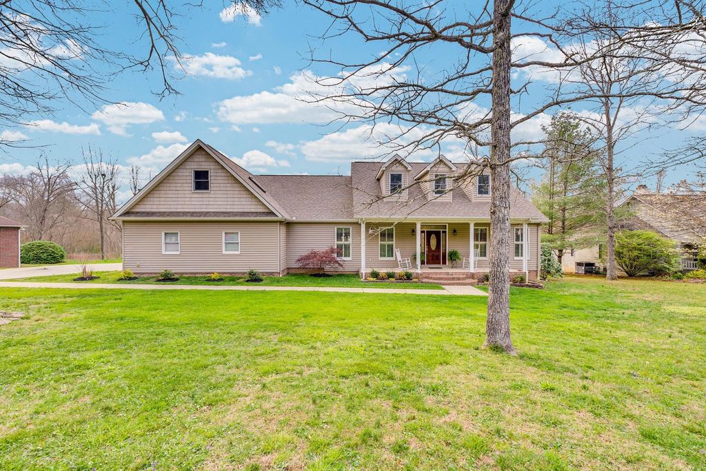 9019 Cherokee Trl, Crossville, TN 38572