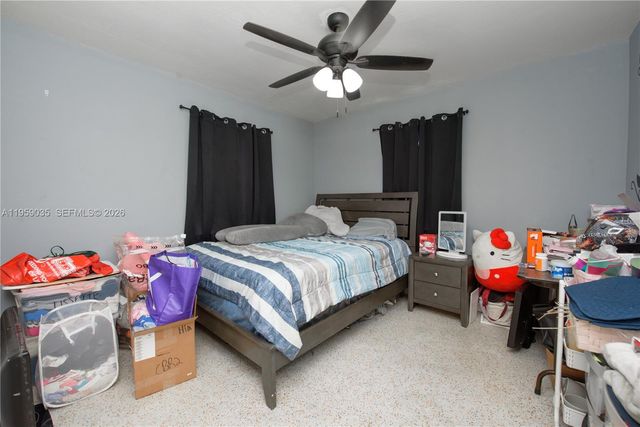 1560 NE 11th St, Homestead, FL 33033