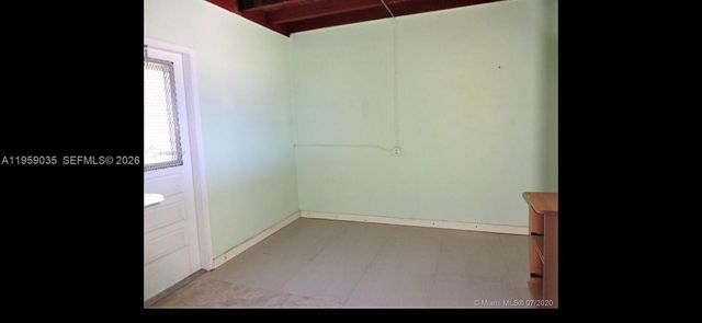 1560 NE 11th St, Homestead, FL 33033