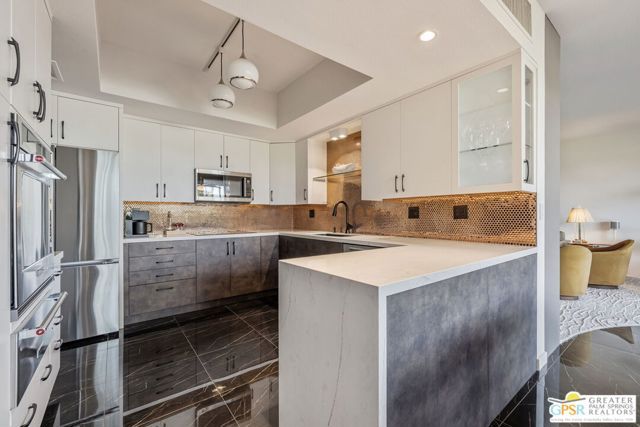 900 Island Drive 104, Rancho Mirage, CA 92270