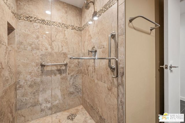 900 Island Drive 104, Rancho Mirage, CA 92270
