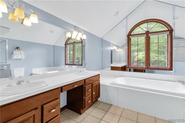 914 Underhill Road, Aurora, NY 14052