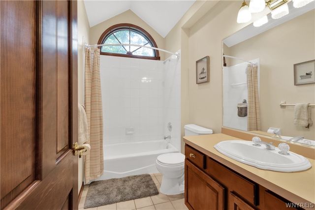 914 Underhill Road, Aurora, NY 14052